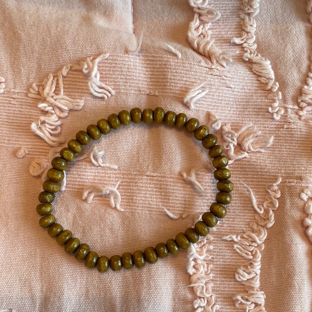 This bracelet is so cute